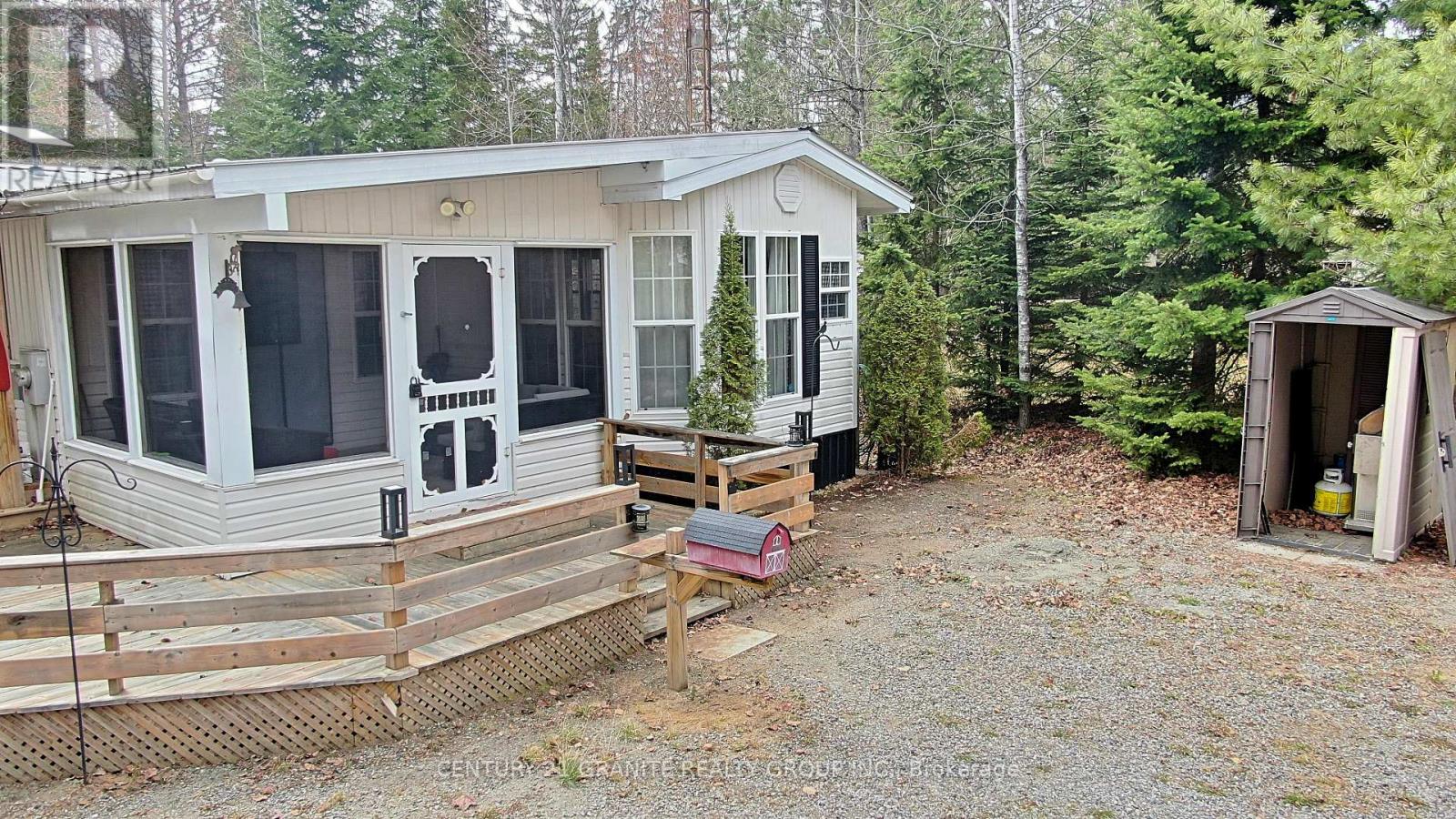 19 HIGH BUSH ROAD - 33