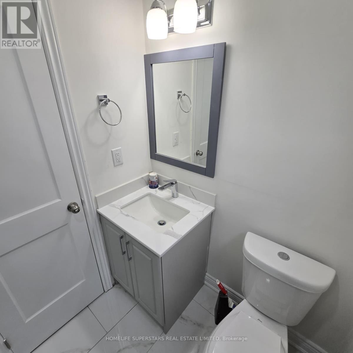 6 GROVE PARK SQUARE - 12