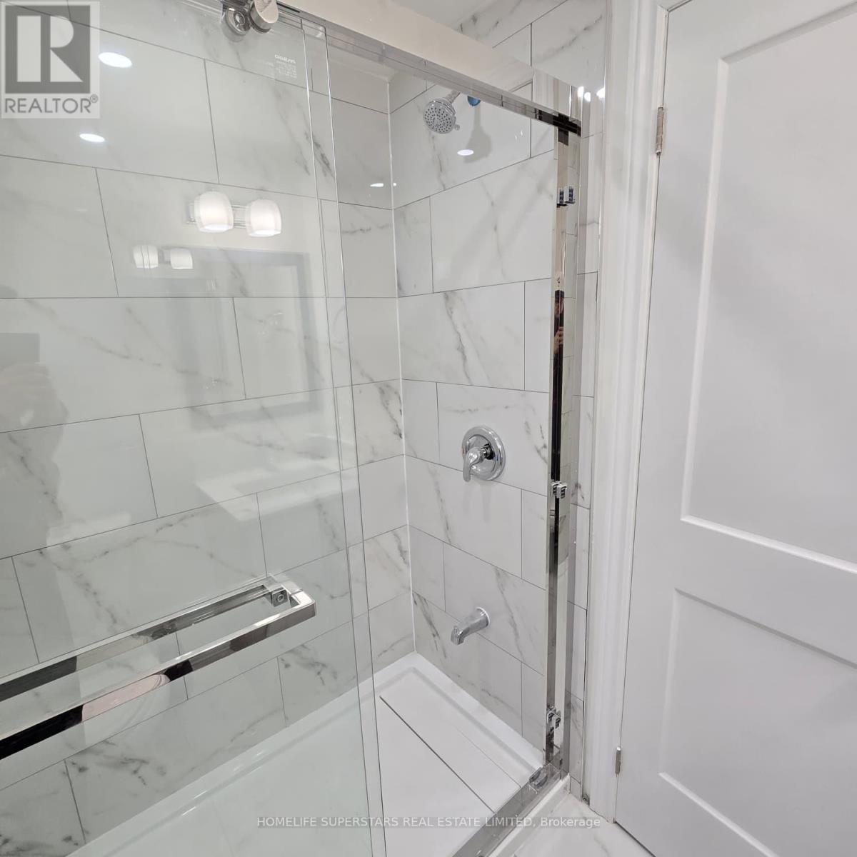 6 GROVE PARK SQUARE - 13