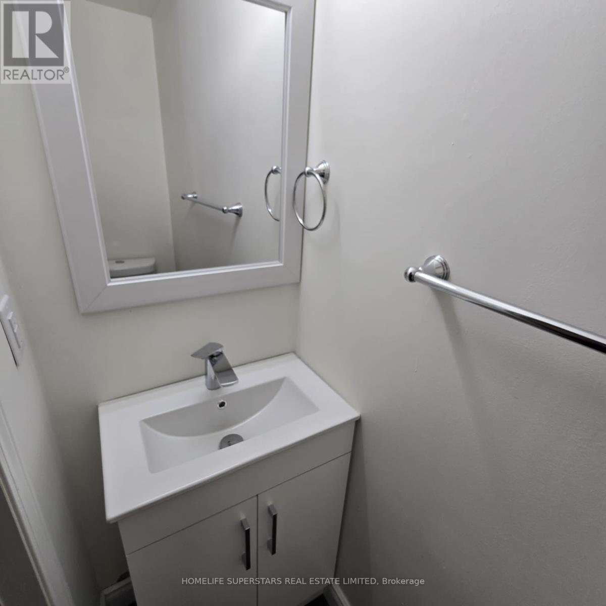 6 GROVE PARK SQUARE - 17