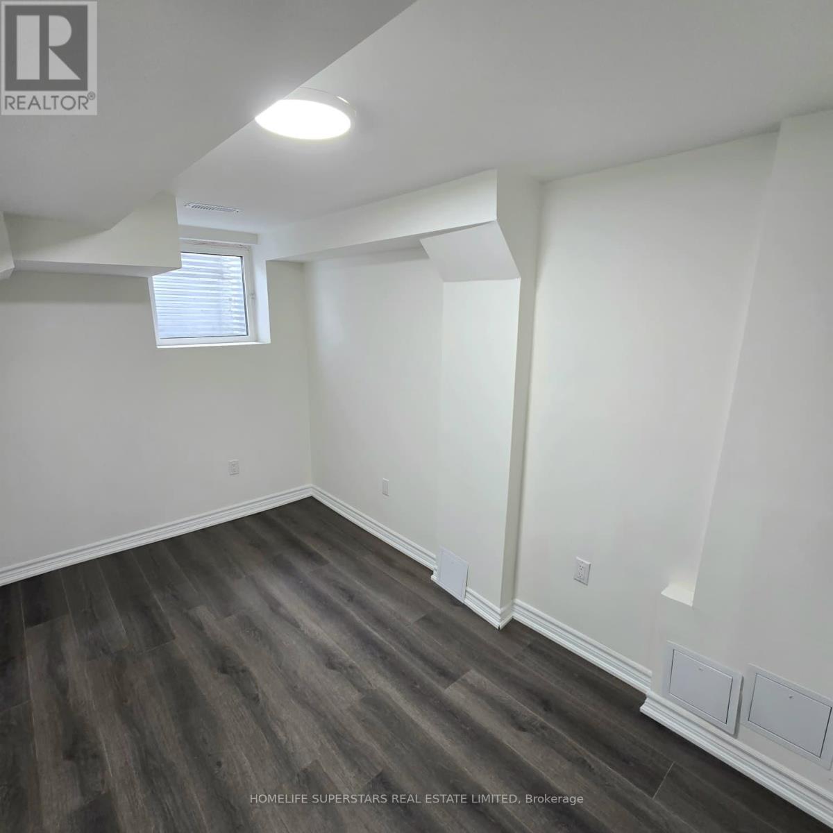 6 GROVE PARK SQUARE - 28