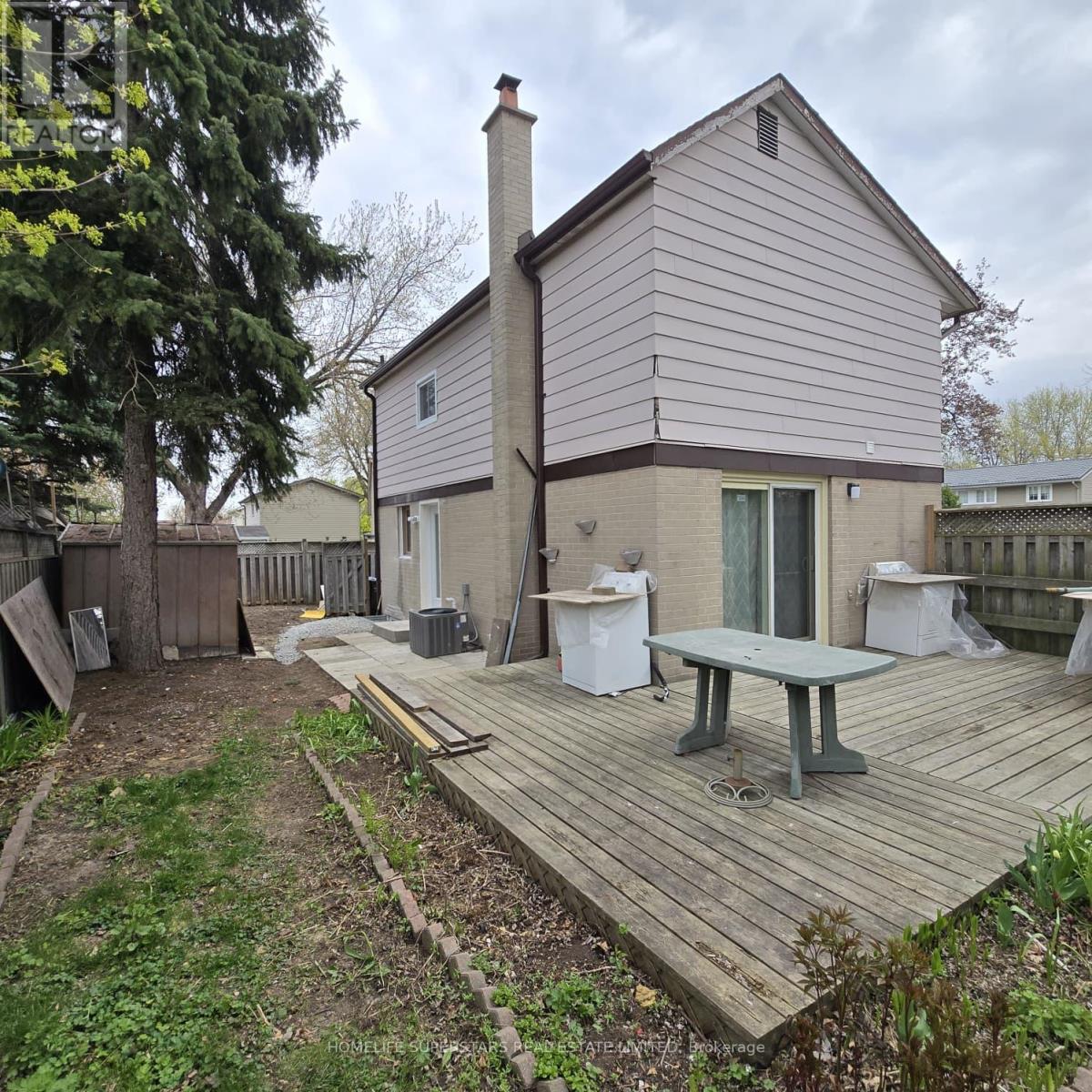 6 GROVE PARK SQUARE - 30