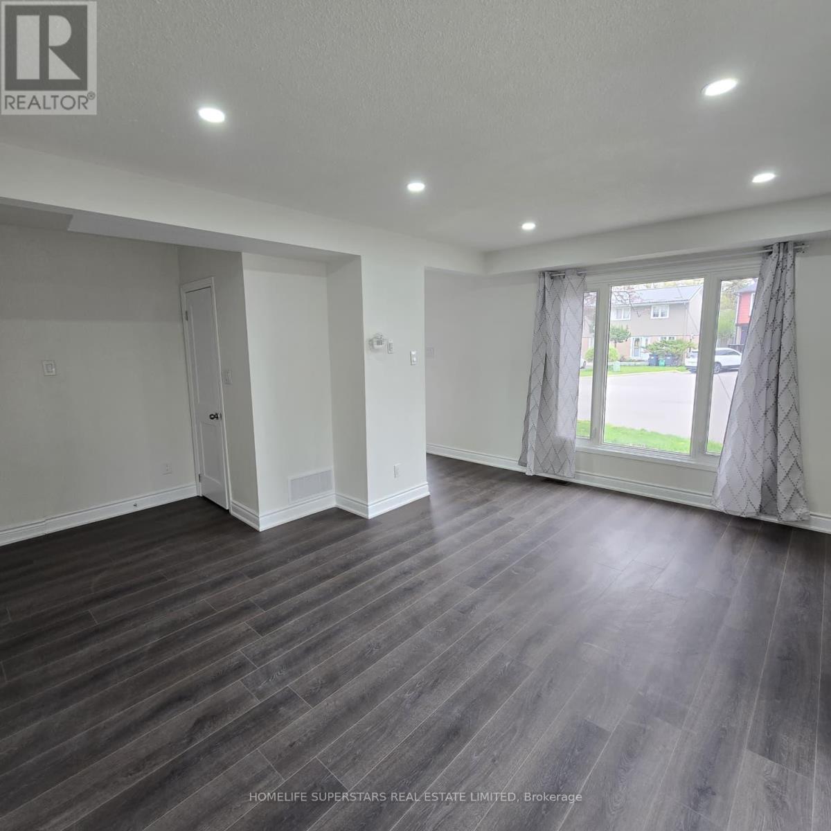 6 GROVE PARK SQUARE - 4