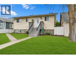  764 Penticton Avenue, Penticton