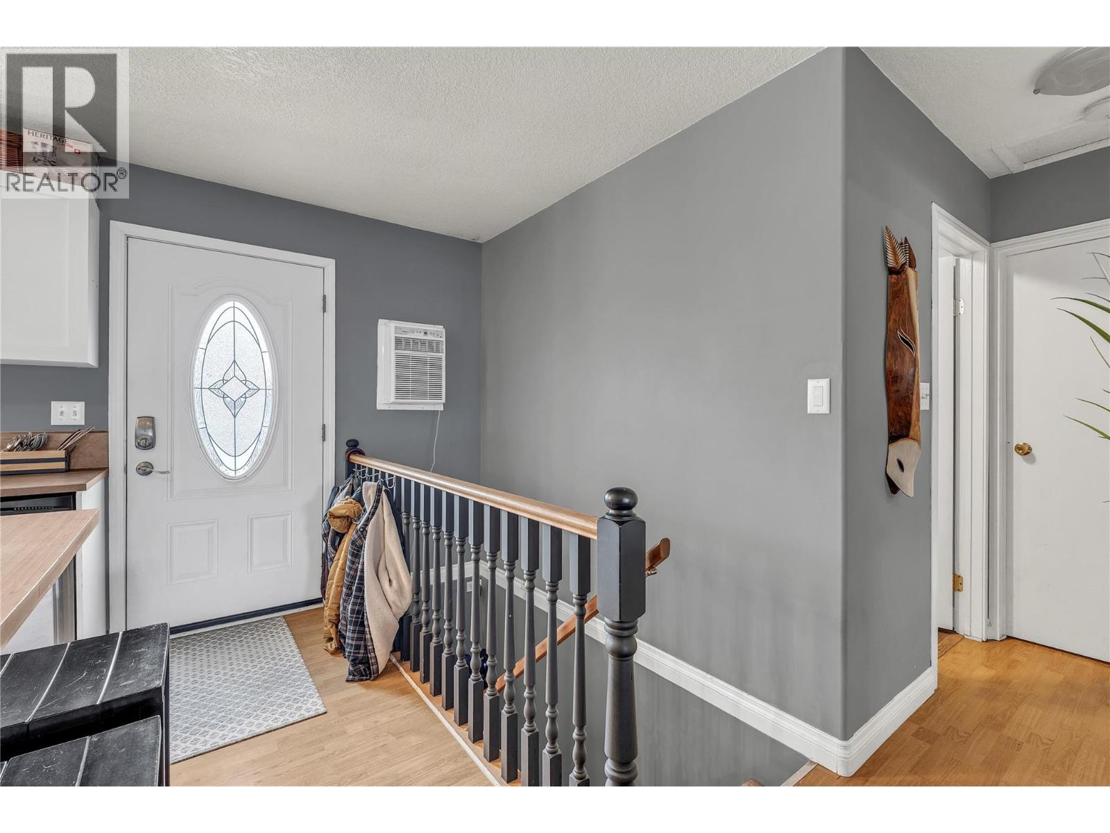 764 Penticton Avenue - 16