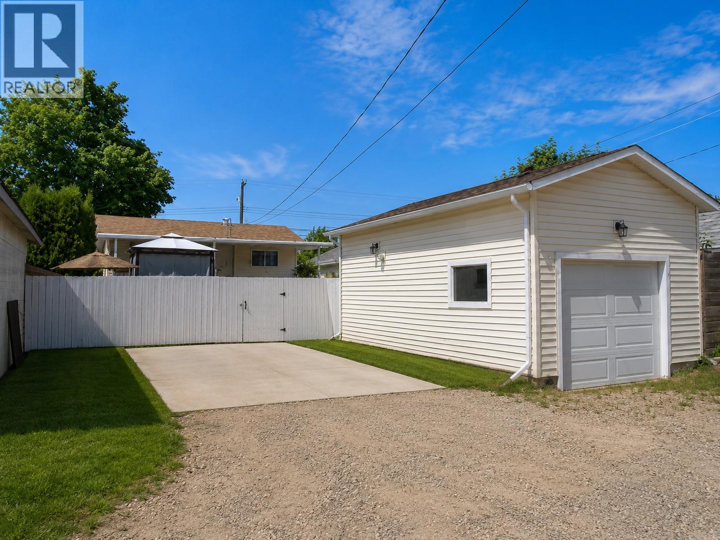 764 Penticton Avenue, Penticton