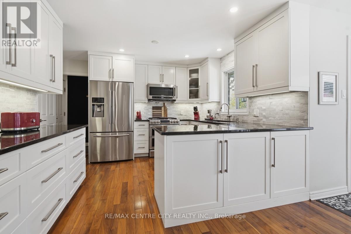 6 TRILLIUM COURT - 12