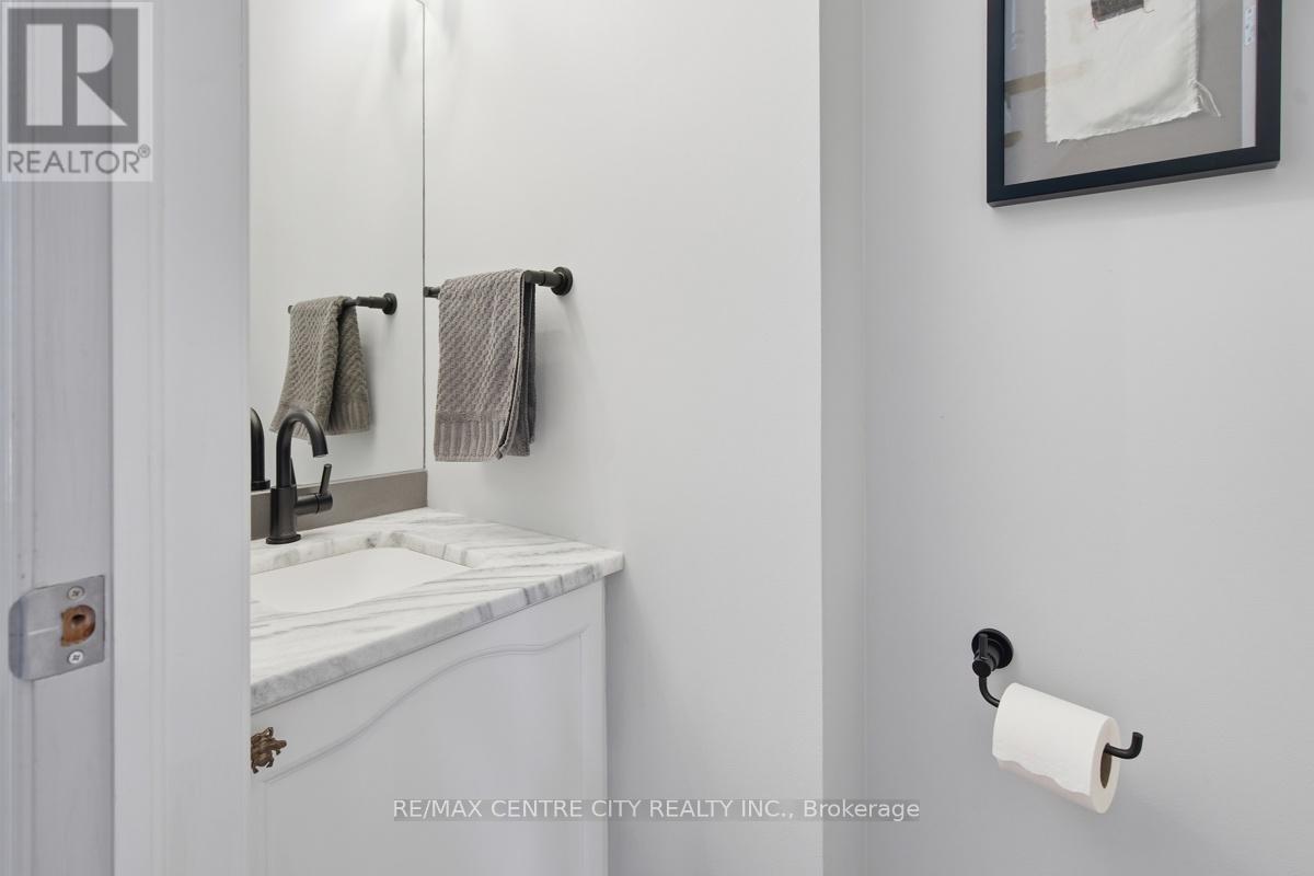 6 TRILLIUM COURT - 19