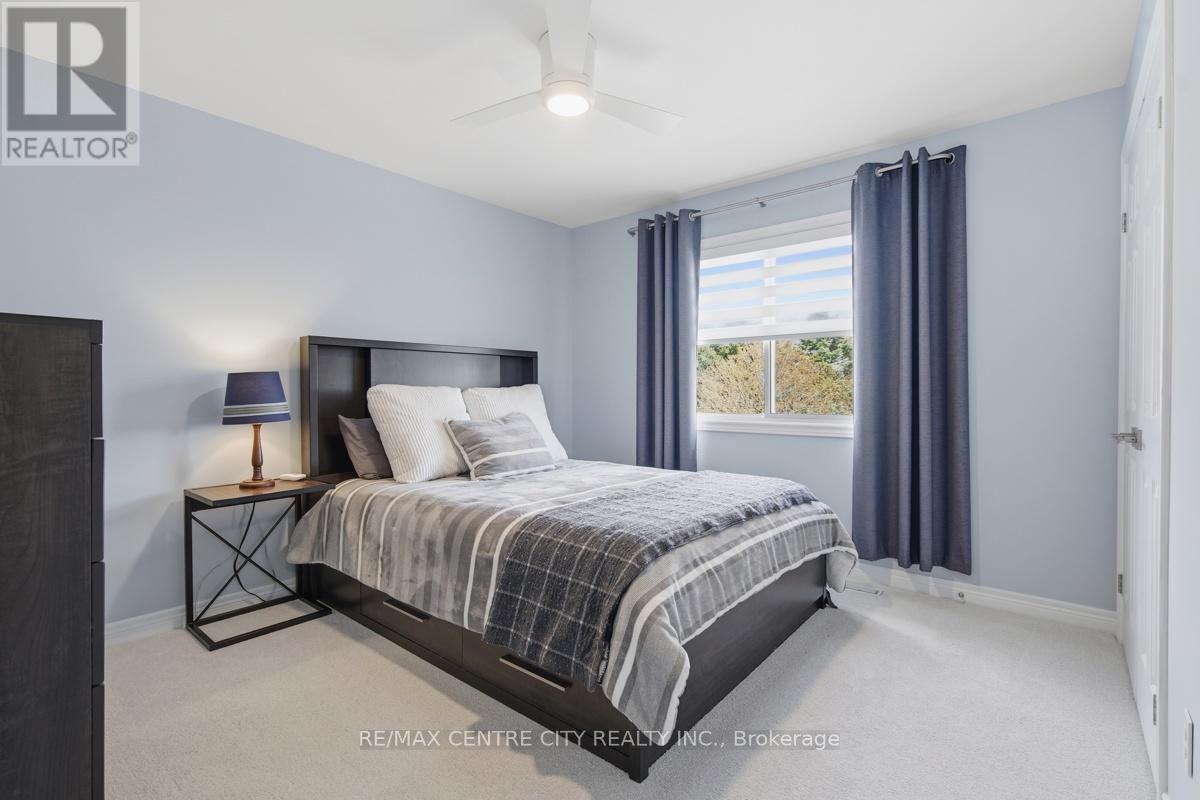 6 TRILLIUM COURT - 26