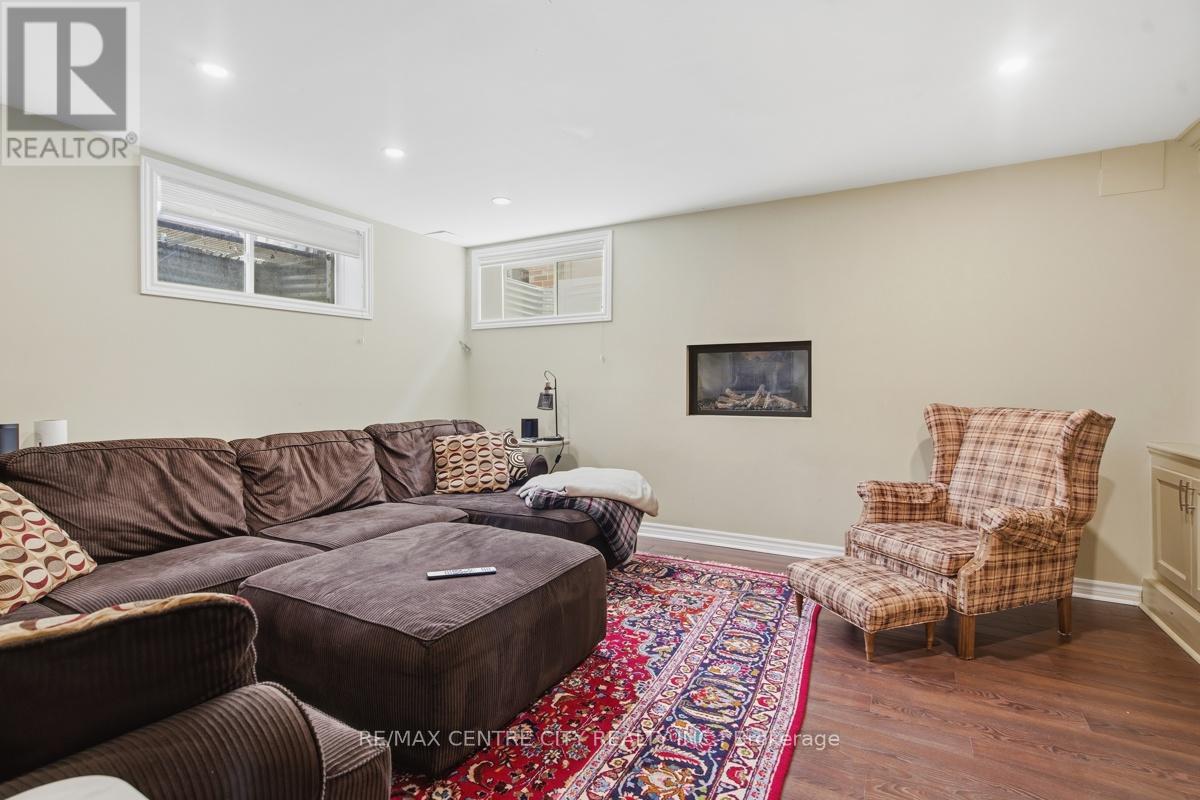 6 TRILLIUM COURT - 34