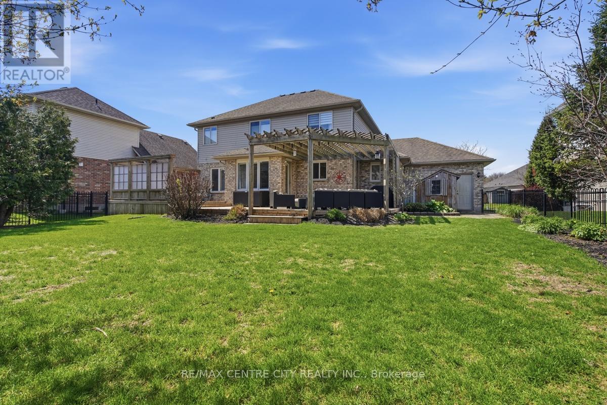 6 TRILLIUM COURT - 45
