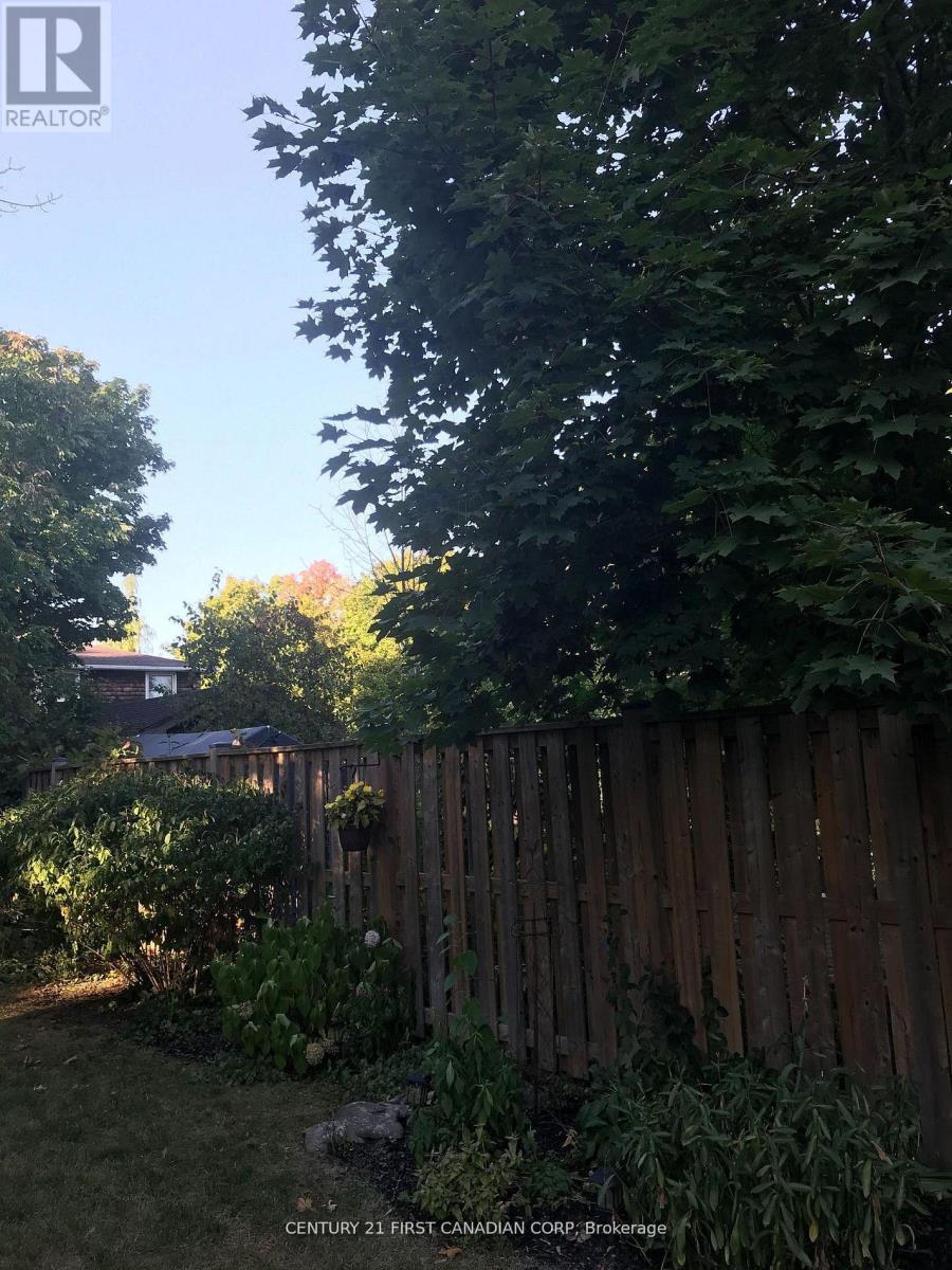 1080 VISCOUNT ROAD - 46