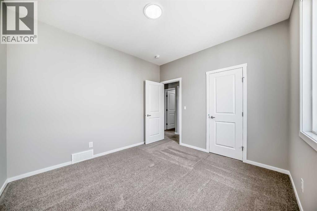 72 Carringwood Rise NW - 32