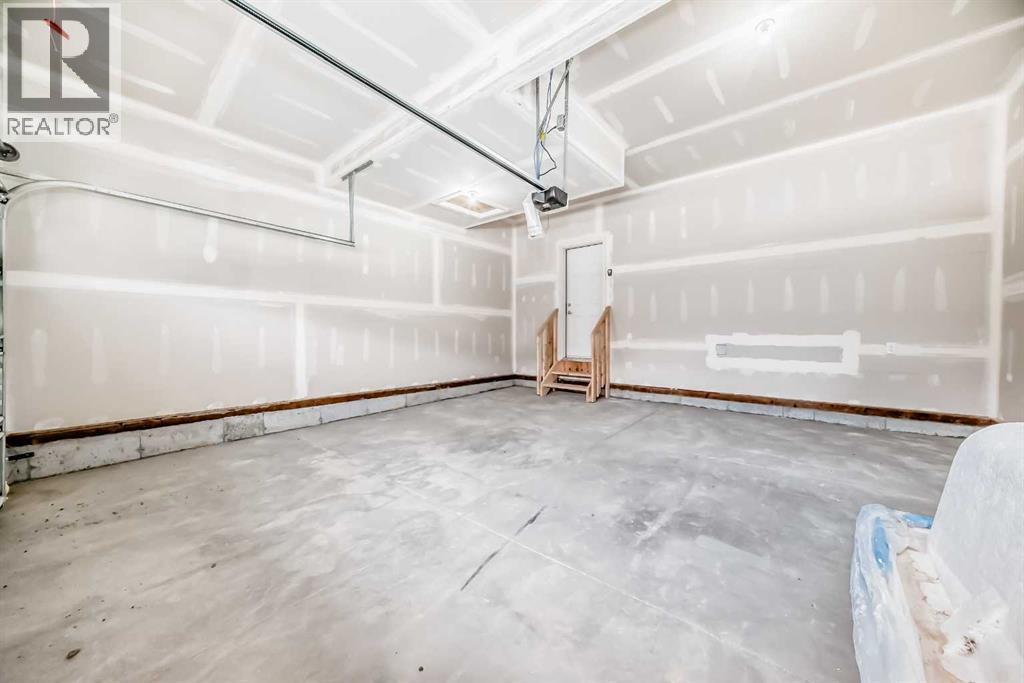 72 Carringwood Rise NW - 44
