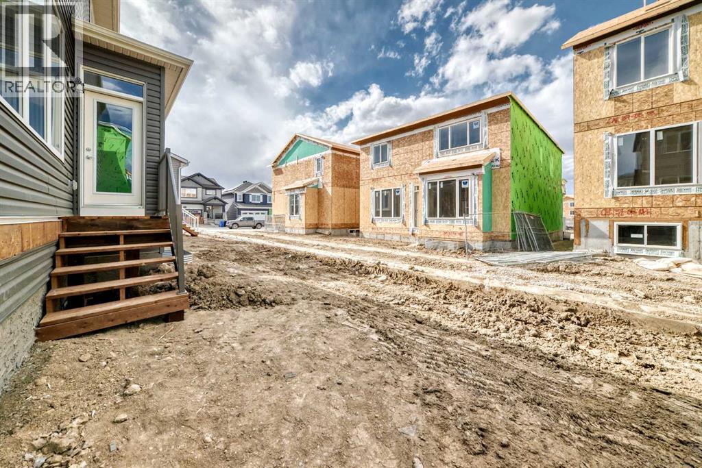 72 Carringwood Rise NW - 45