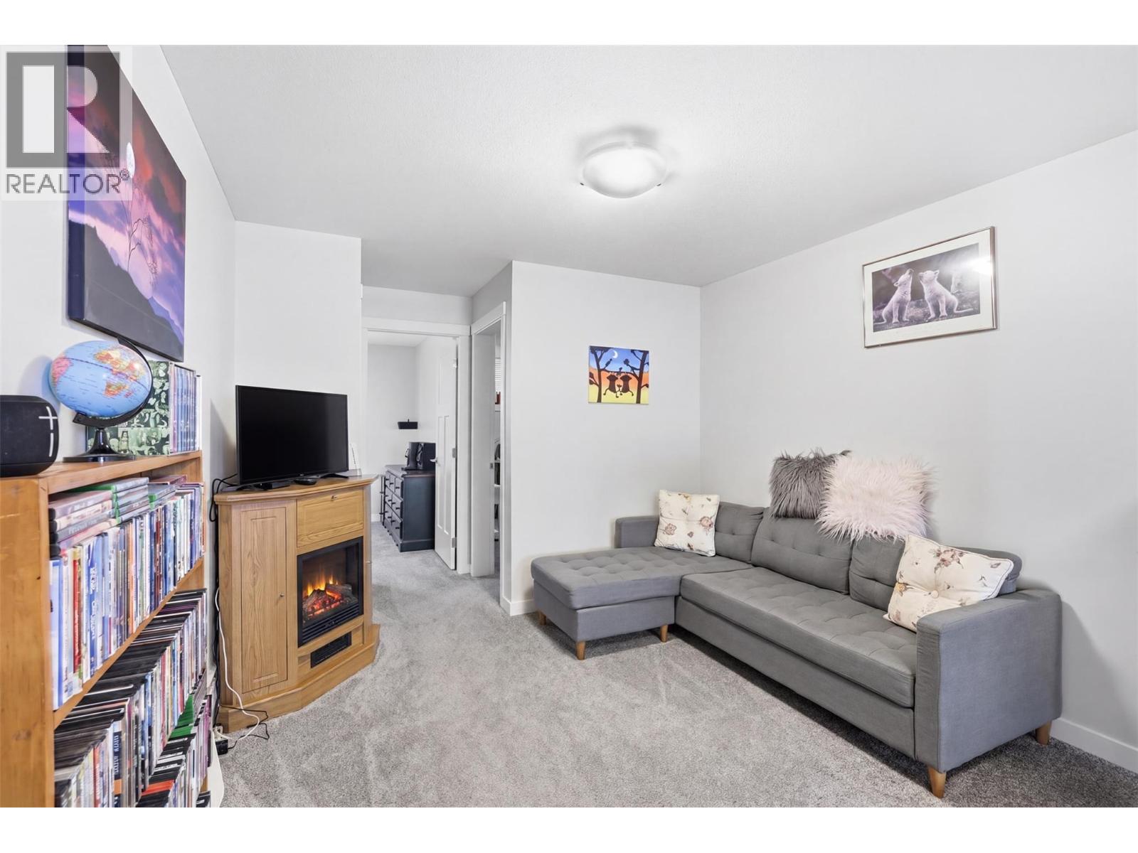 2241 Saddleback Drive - 35