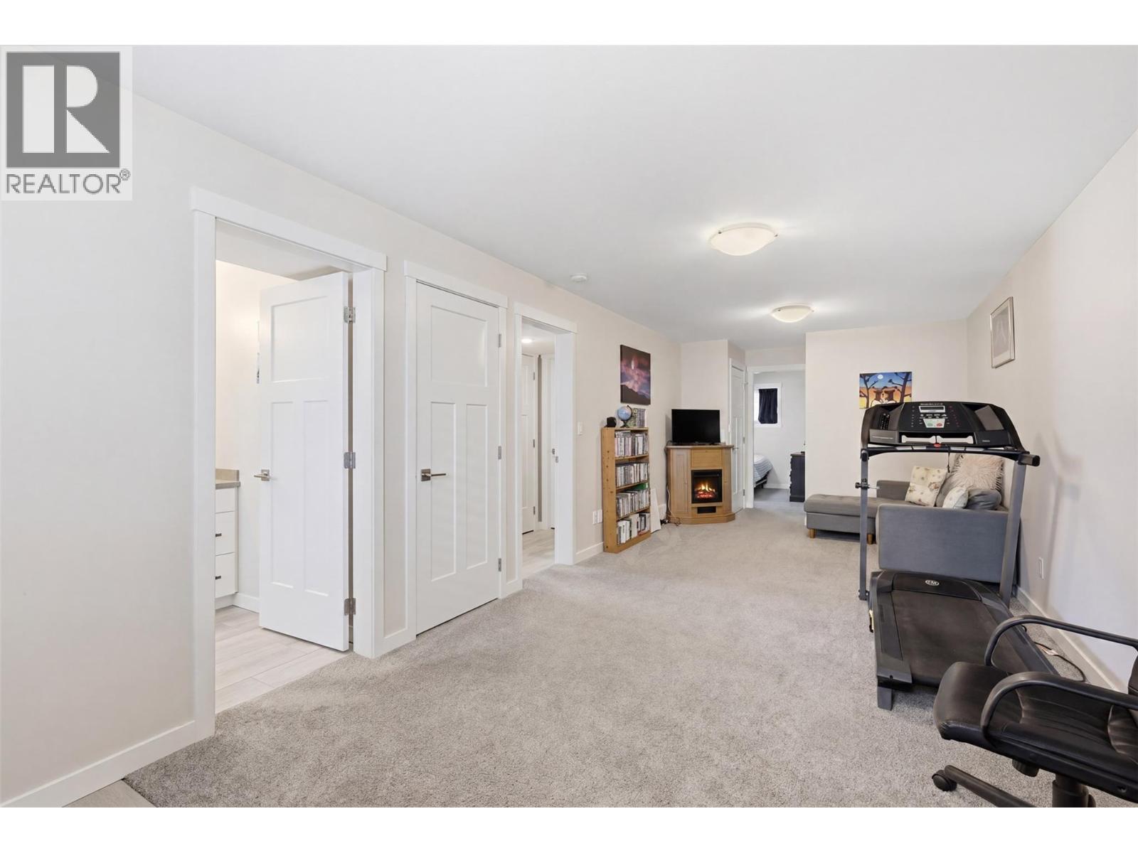 2241 Saddleback Drive - 36