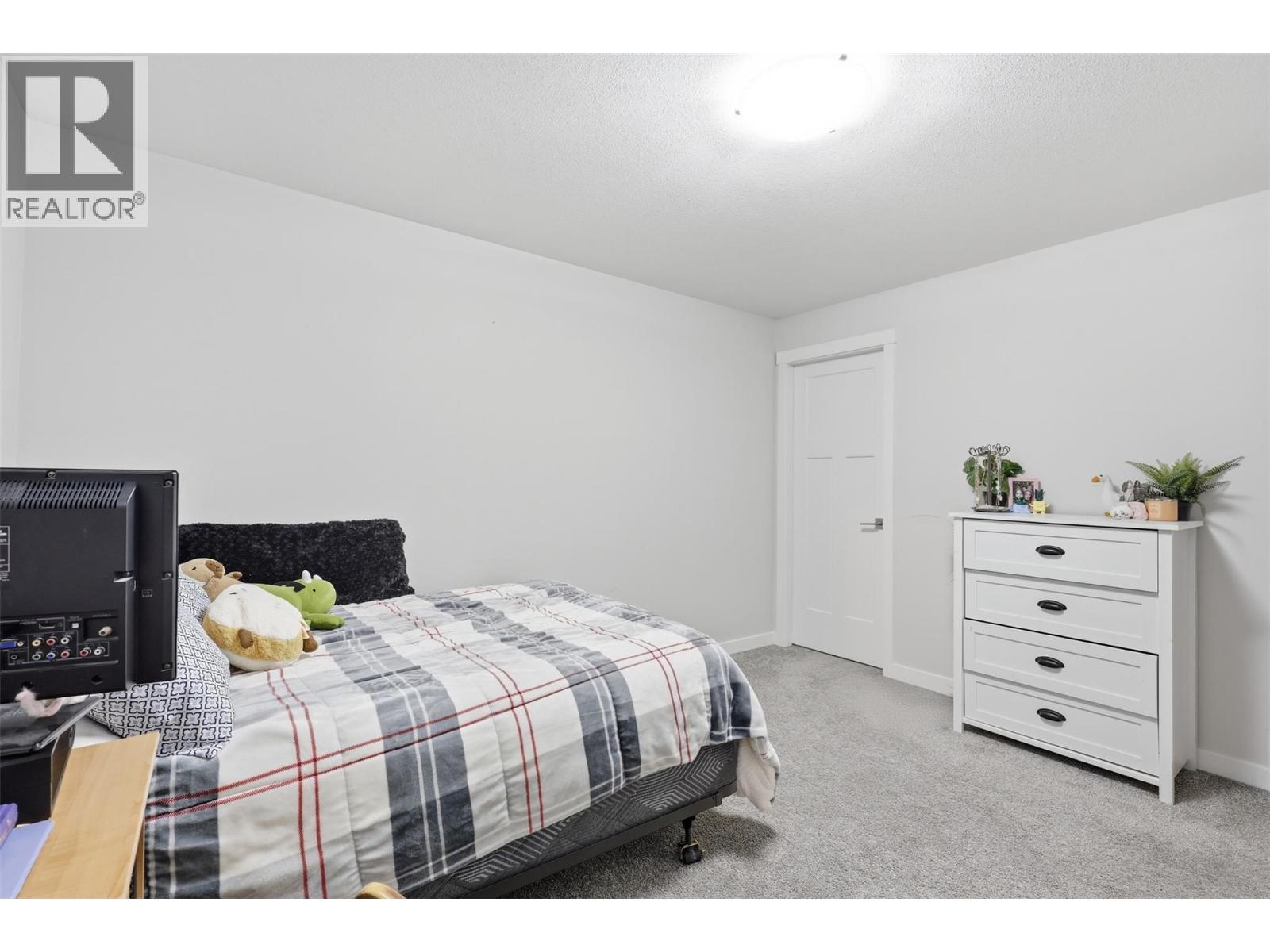 2241 Saddleback Drive - 39