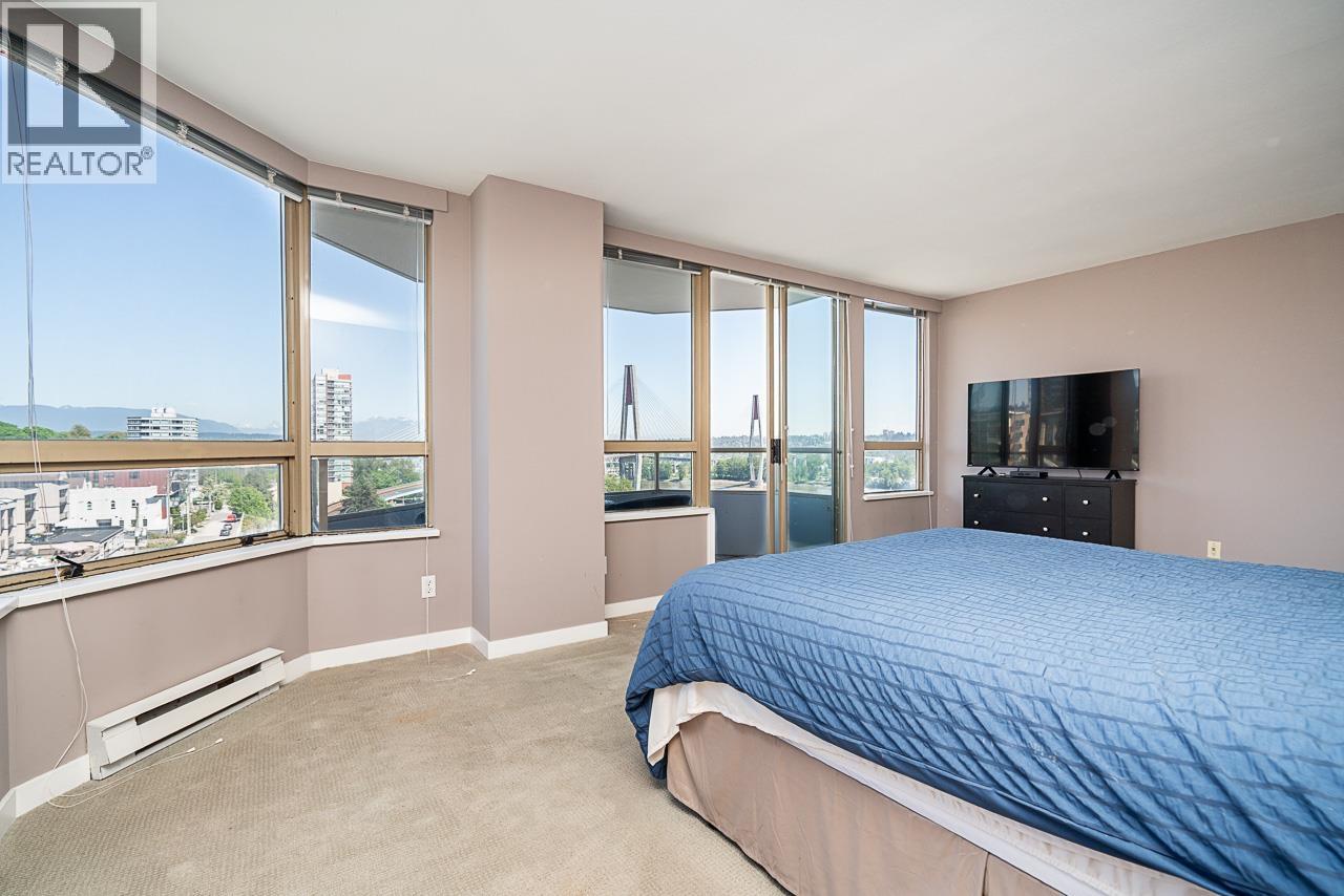 1000 328 CLARKSON STREET, New Westminster