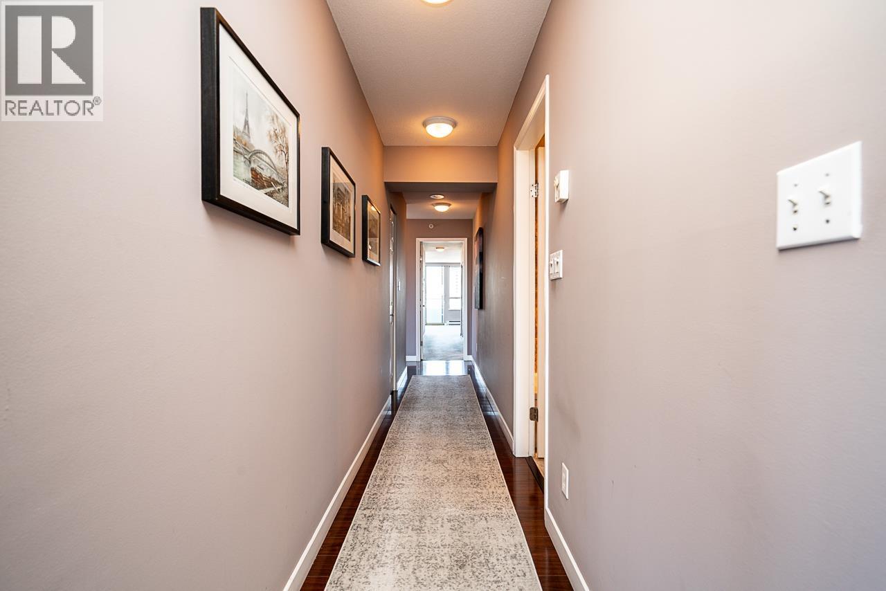 1000 328 CLARKSON STREET, New Westminster