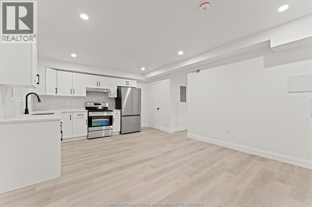 702 PIERRE Unit# 8, Windsor, Ontario, N9A2K5 — Photo 8