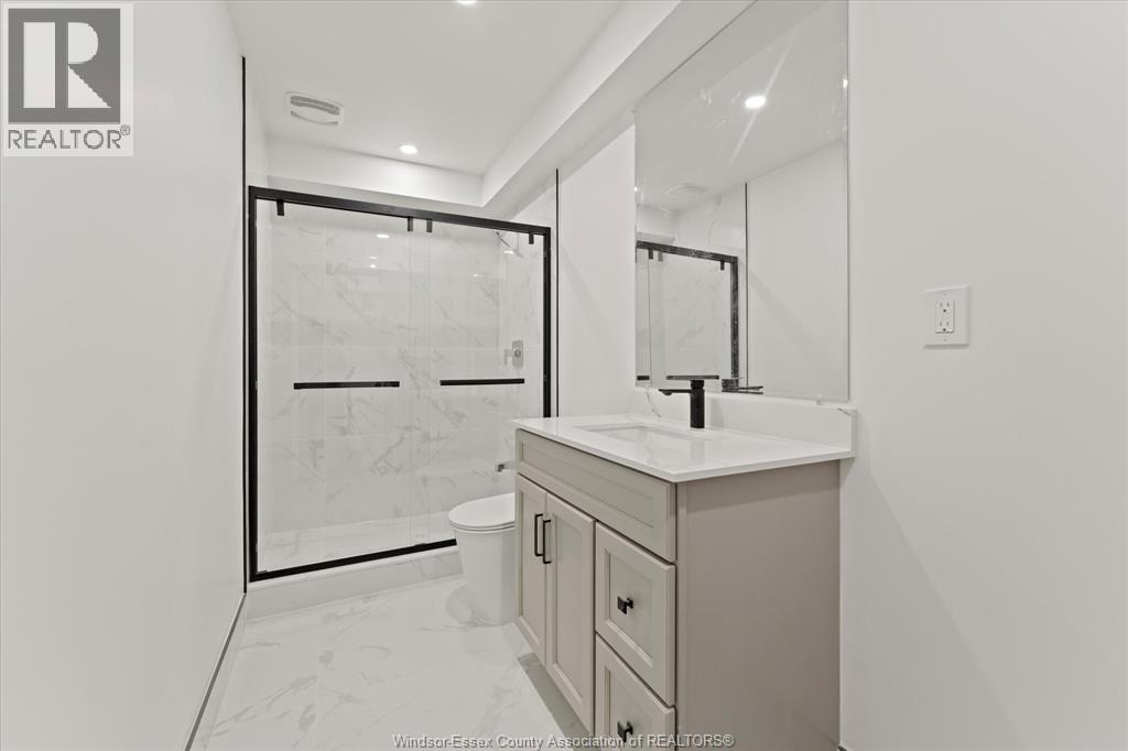 702 PIERRE Unit# 6, Windsor, Ontario, N9A2K5 — Photo 9