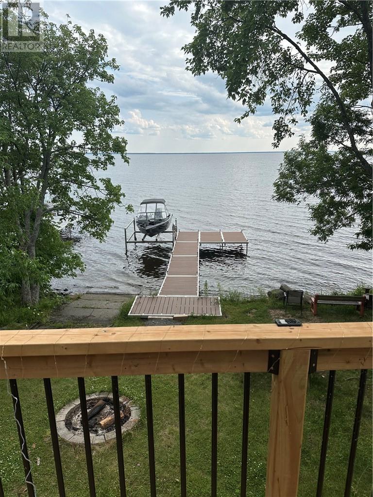 38 MAURICE Road, Sturgeon Falls, Ontario, P2B3M1 — Photo 4