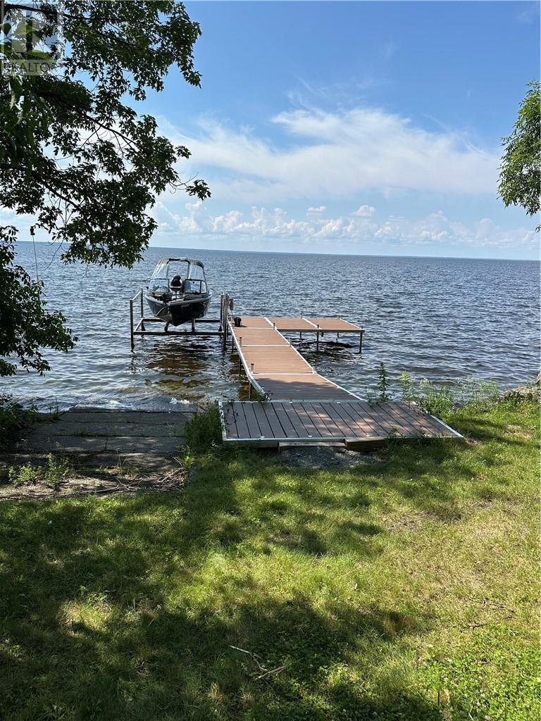 38 MAURICE Road, Sturgeon Falls, Ontario, P2B3M1 — Photo 3