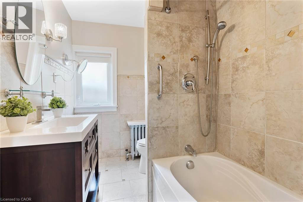 115 FILBERT Street, Kitchener, Ontario, N2H1Y3 — Photo 33