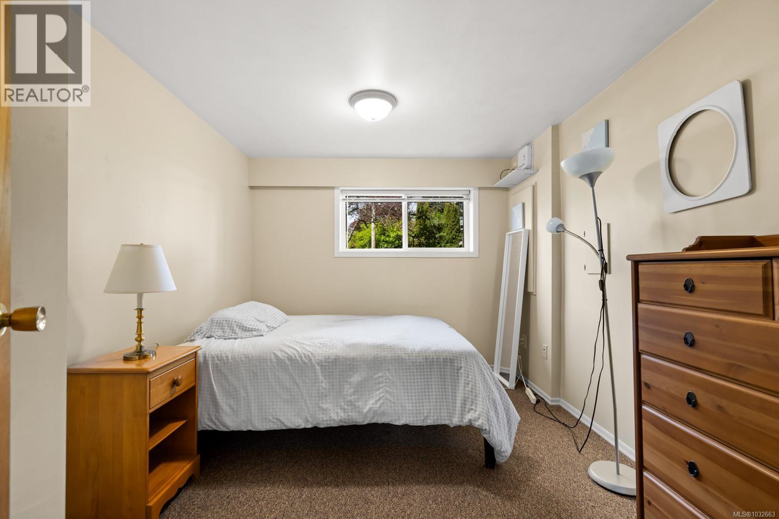 1897 San Pedro Ave - 33