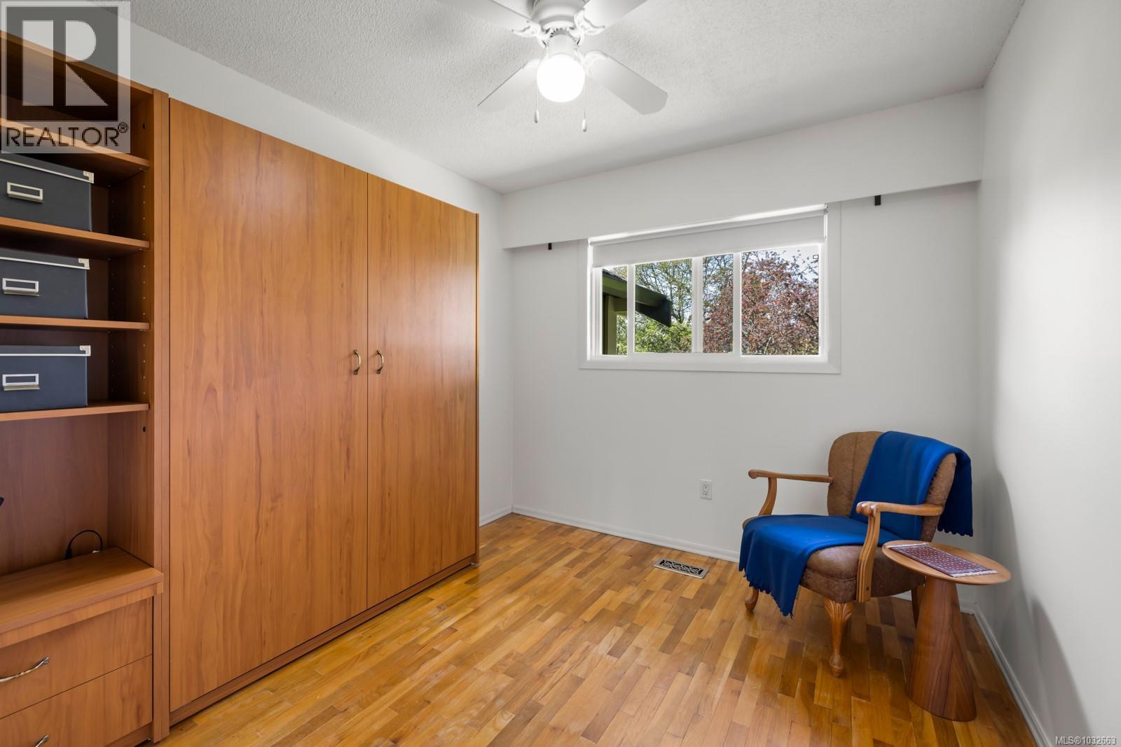 1897 San Pedro Ave - 23