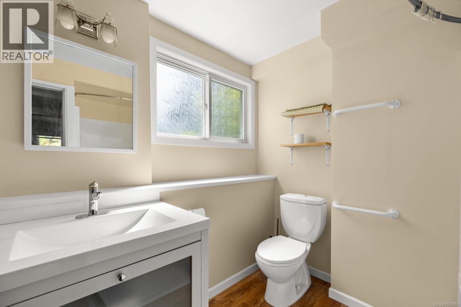 1897 San Pedro Ave - 31