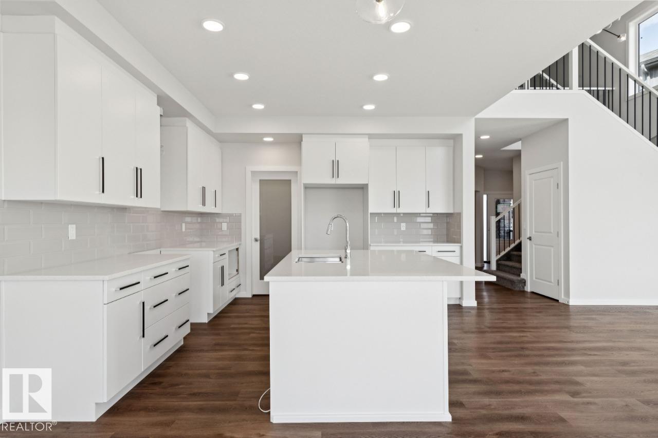 8 Cloutier CL, St. Albert