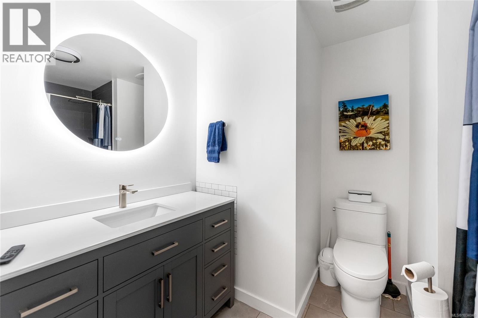 955 Sluggett Rd, Central Saanich
