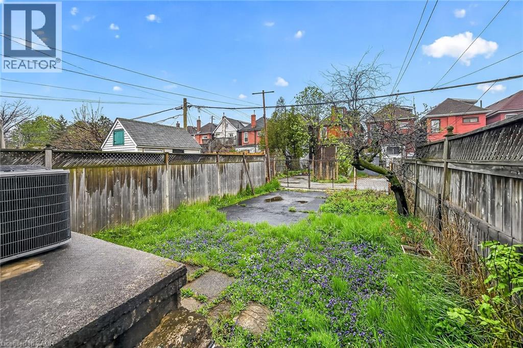 35 GARFIELD Avenue N - 45