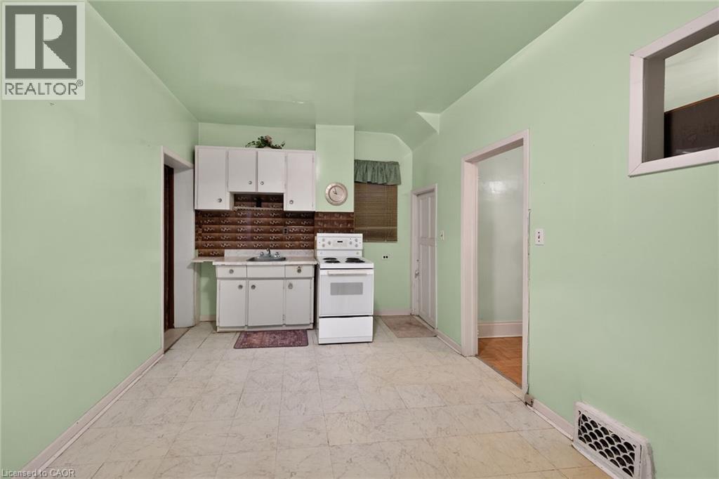 35 GARFIELD Avenue N - 19