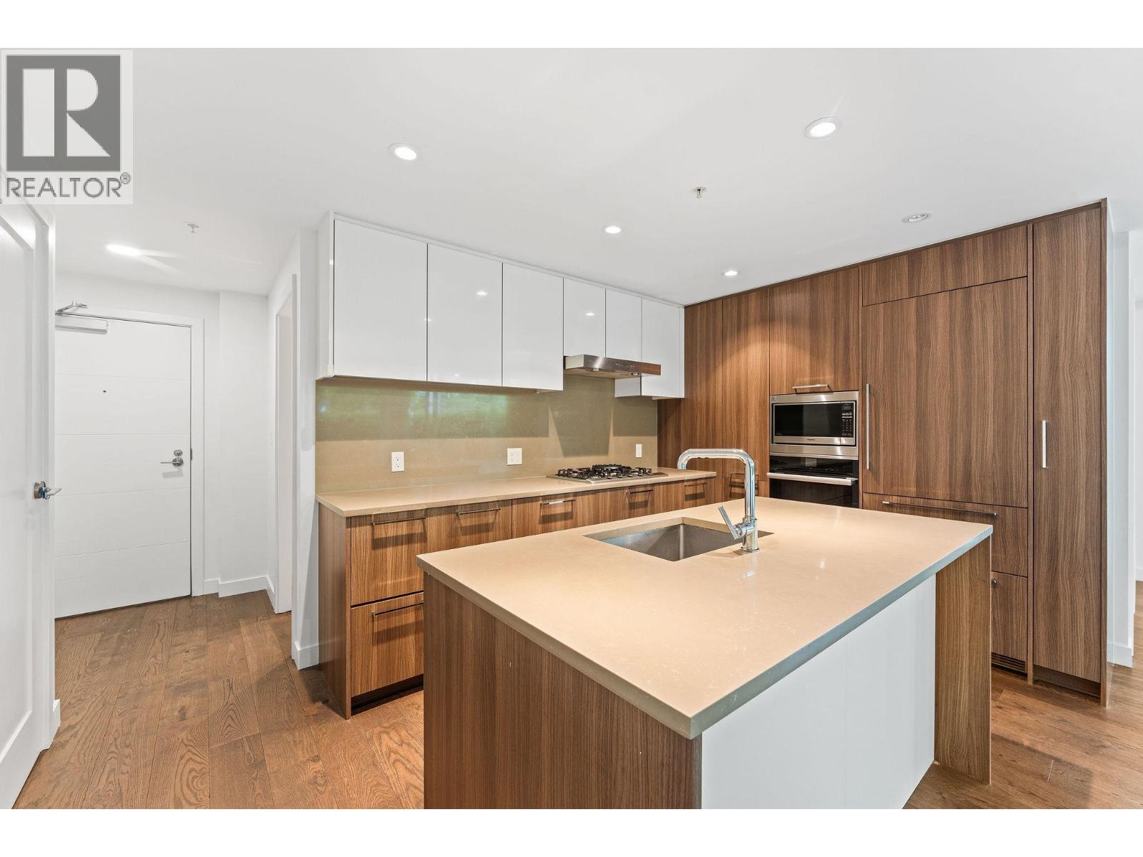 #507-8160 MCMYN Way, Richmond