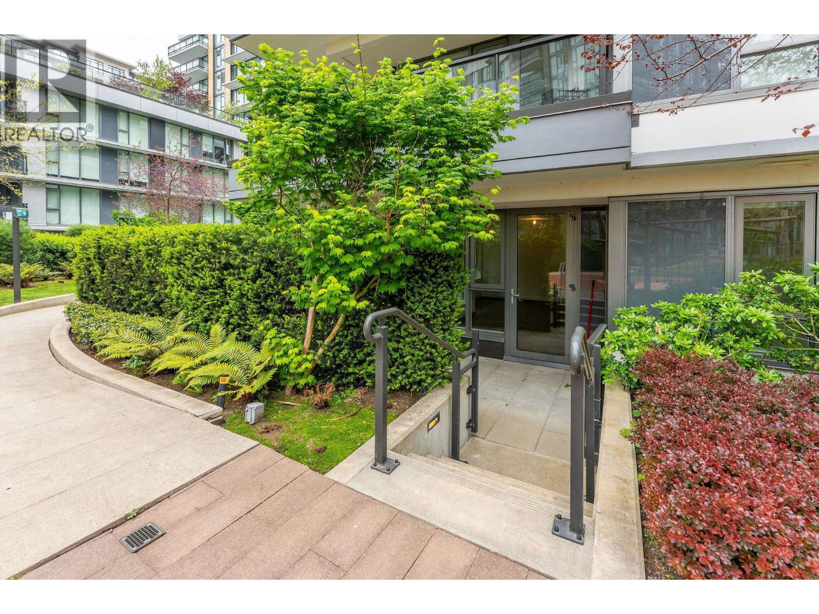 #507-8160 MCMYN Way, Richmond