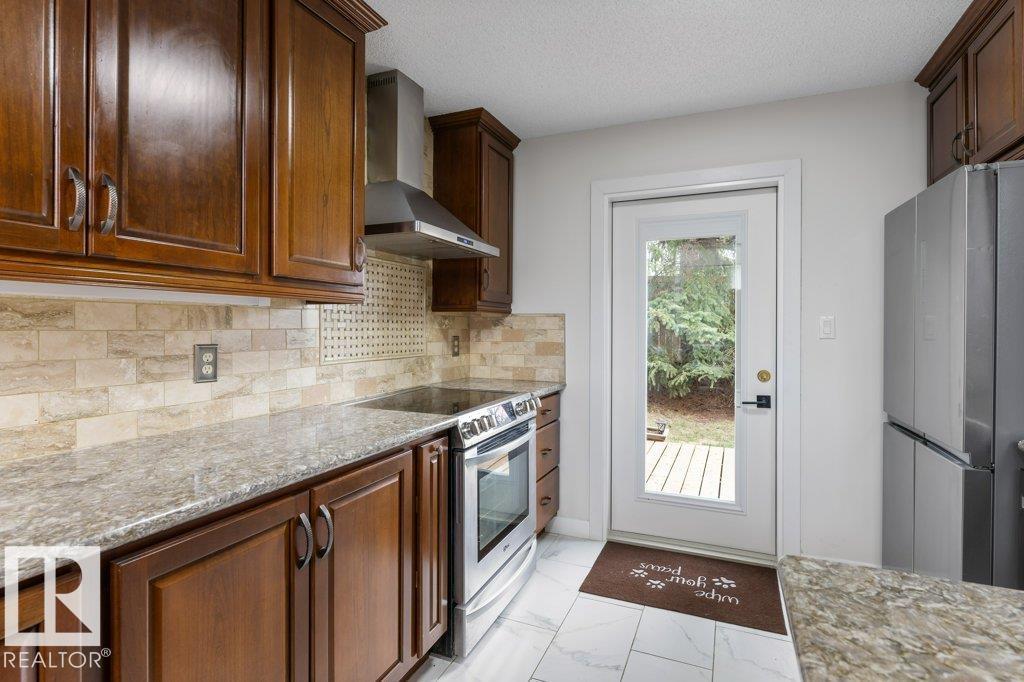 #16 4 FRASER DR - 11