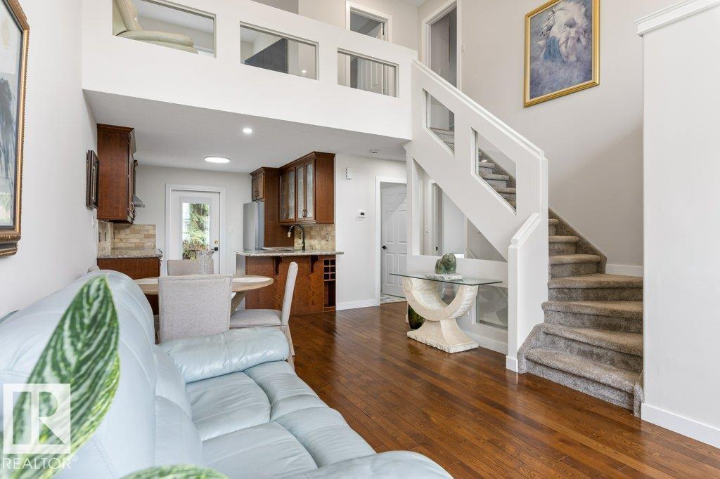 #16 4 FRASER DR - 4