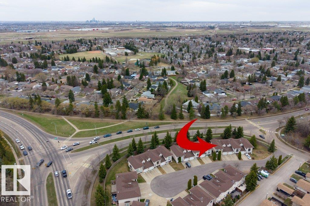 #16 4 FRASER DR - 50