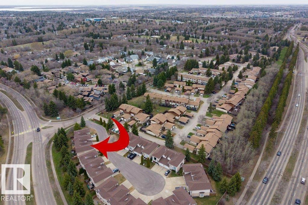 #16 4 FRASER DR - 51