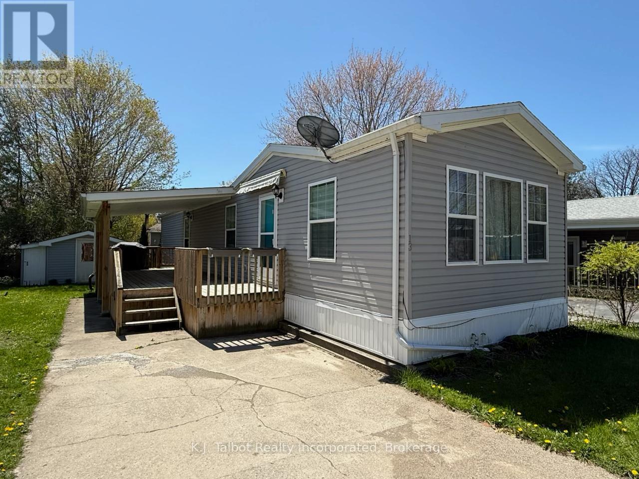 13 SUTTON DRIVE - 20