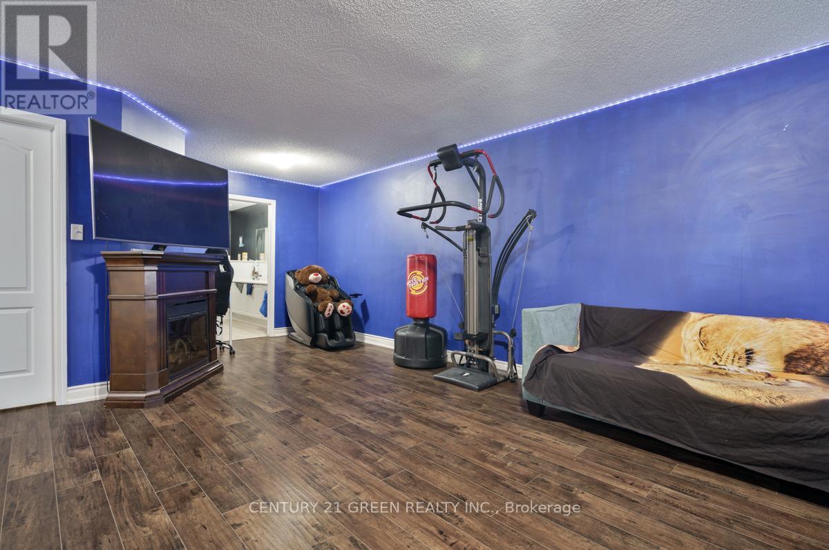 1362 BUTLER STREET - 16