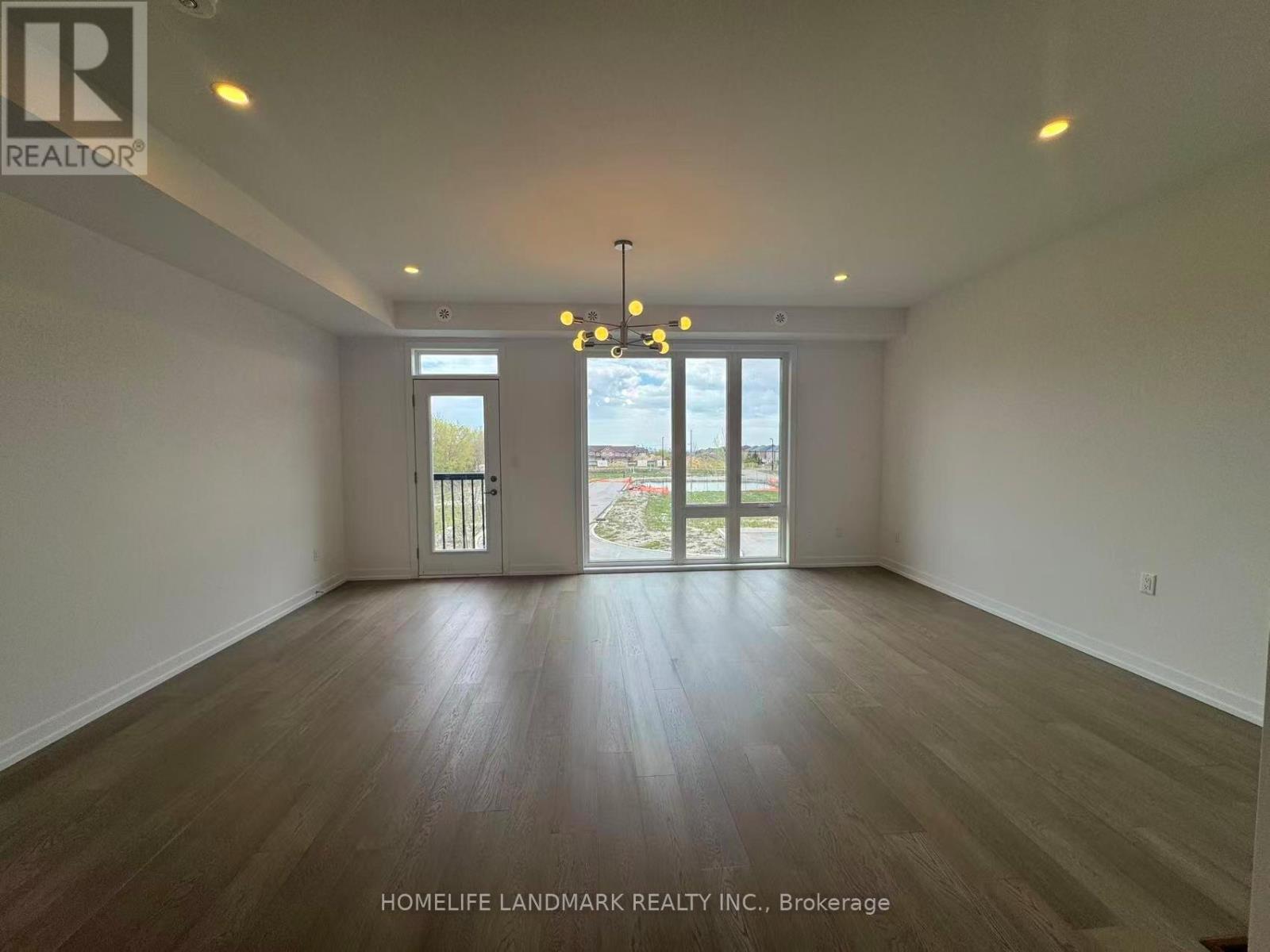 17 BANCROFT LANE - 4