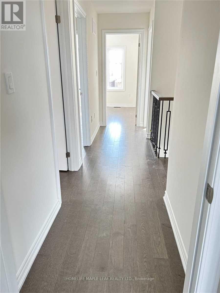 177 FERRAGINE CRESCENT - 8