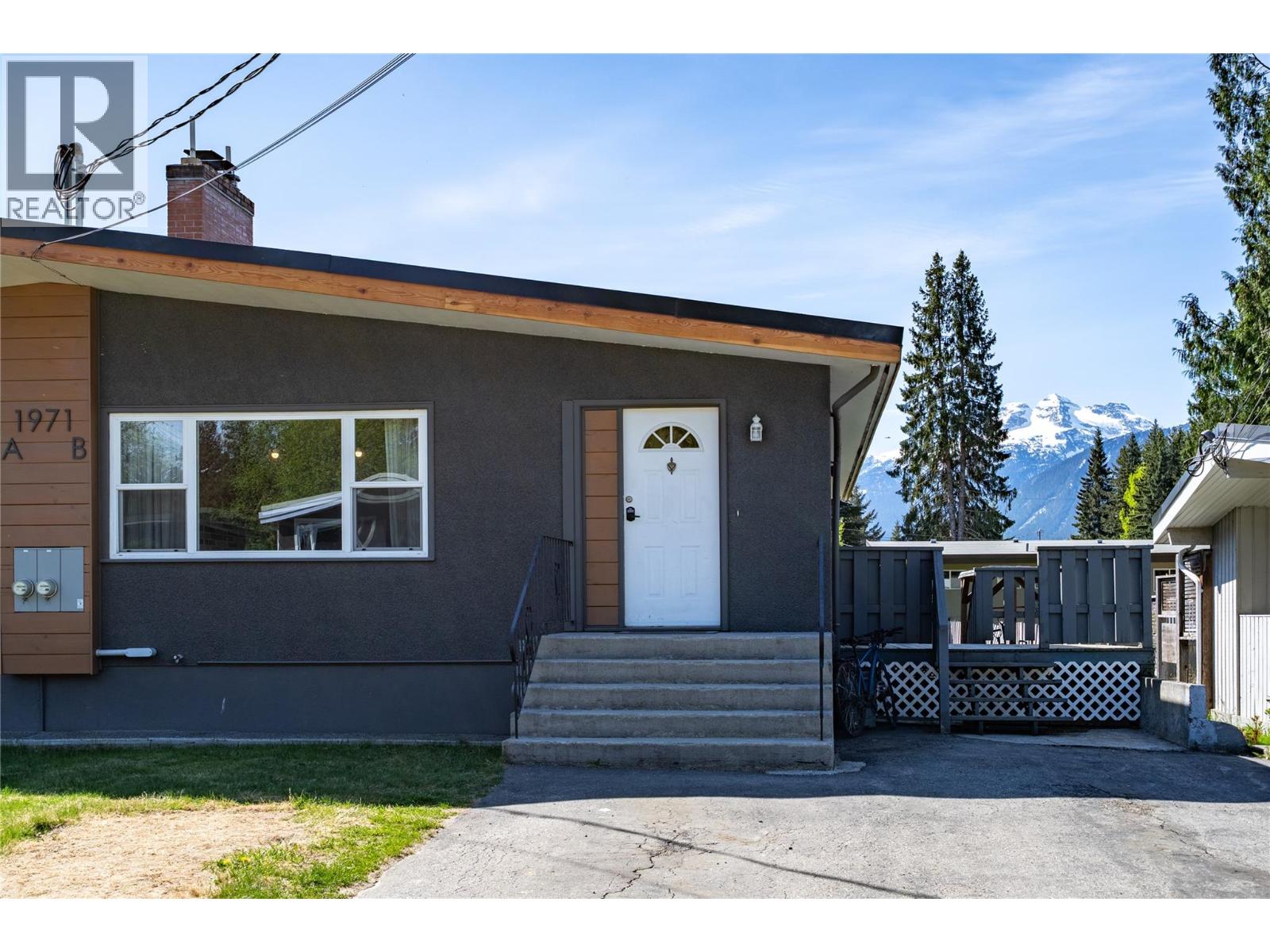 #B 1971 Fairway Road - 1