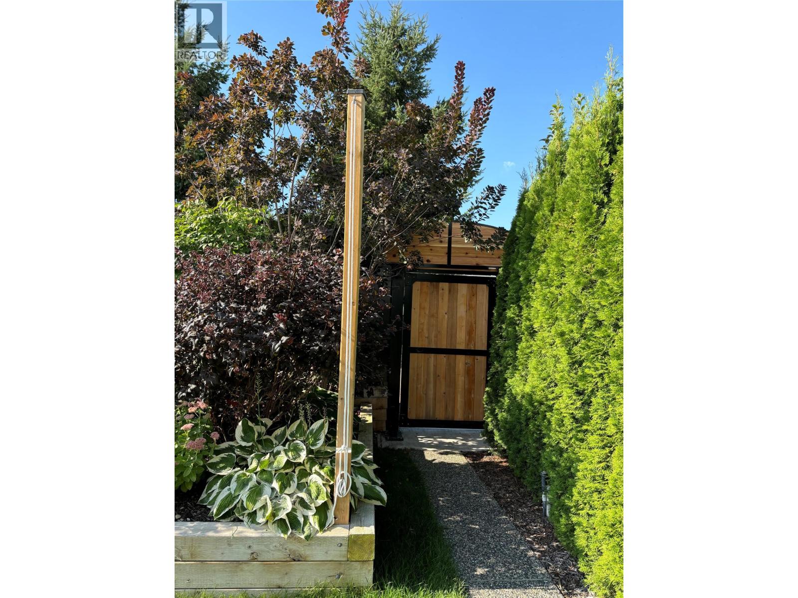 839 8th Avenue - 17