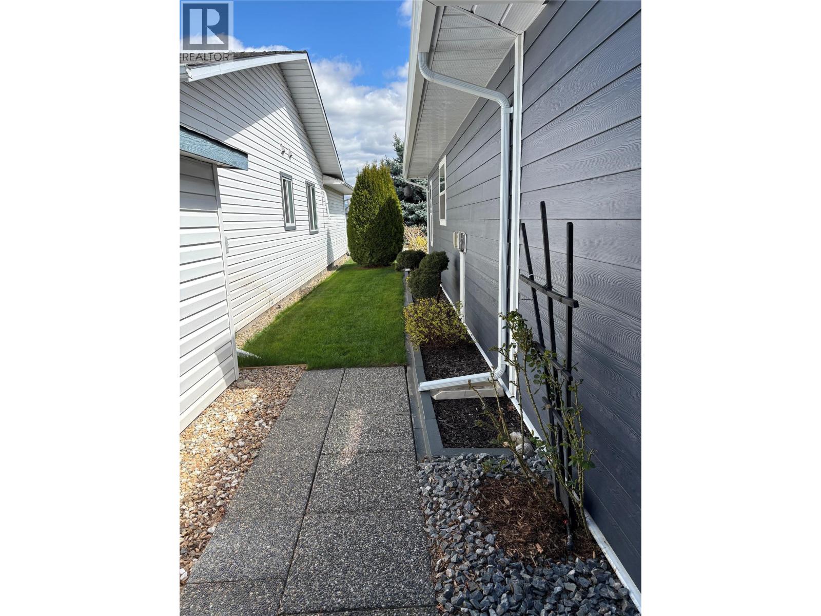 839 8th Avenue - 21