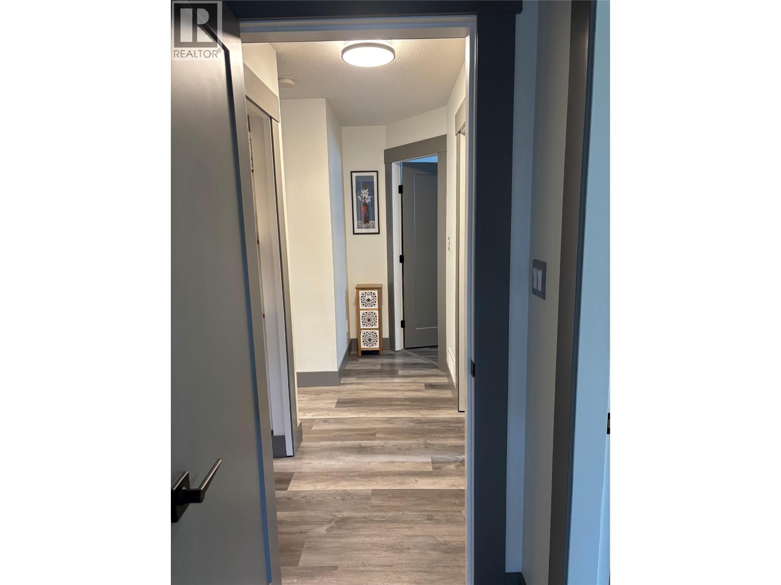 839 8th Avenue, Vernon